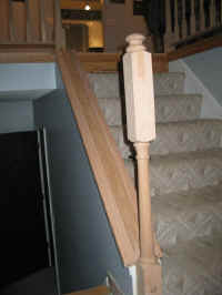 Bottom newel post